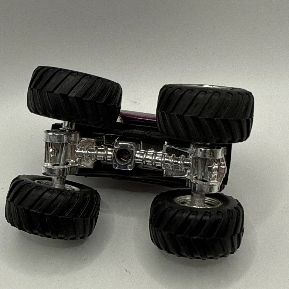 Hot Wheels Monster Jam Trucks Avenger Lot Off-Road 1/64 Purple / Blue Chevy Rare